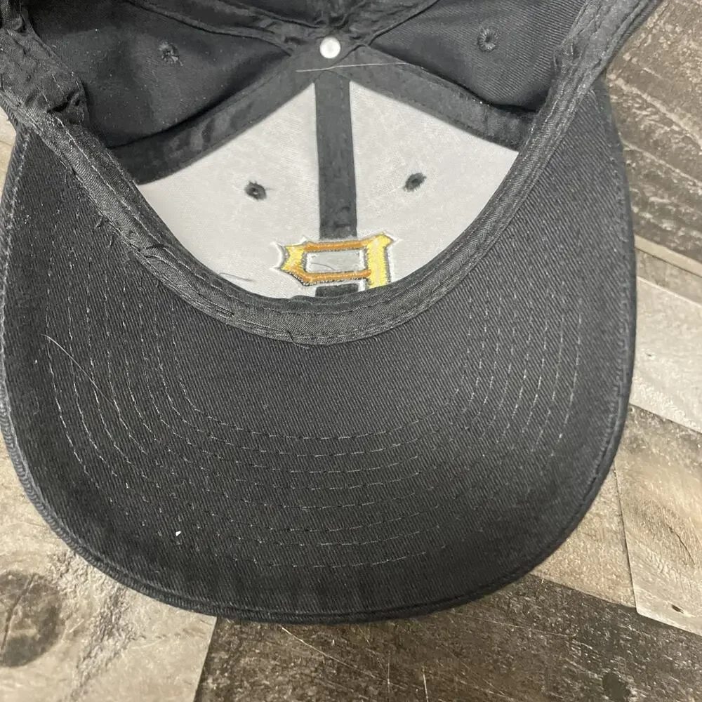 Pittsburgh Pirates MLB BWM Global Black Gold 
